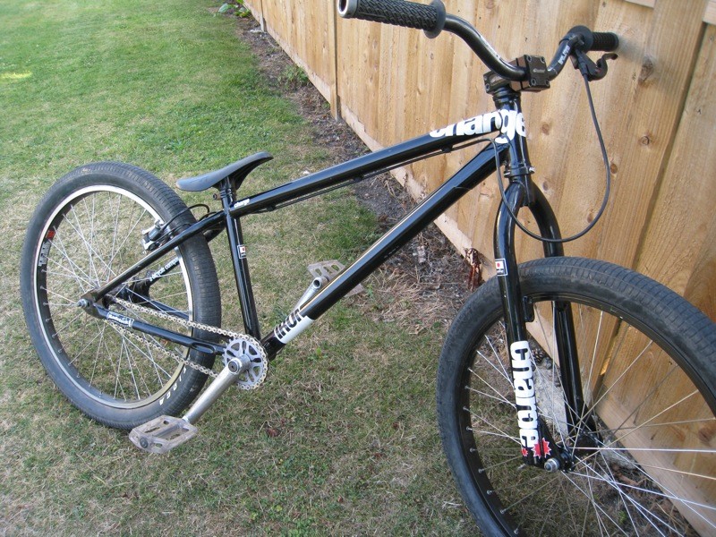 My Charge Iron with new Tioga FS100 tires and raw cranks.