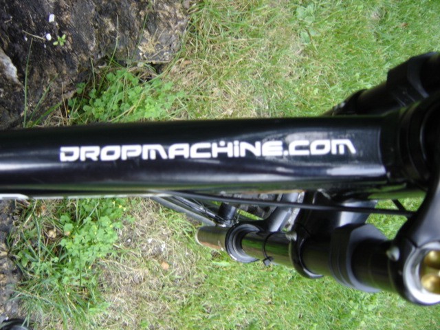 PDC Racing 8-2-5

Bike has some real history. Debuted in Whister at Drop Machine, 2004-5