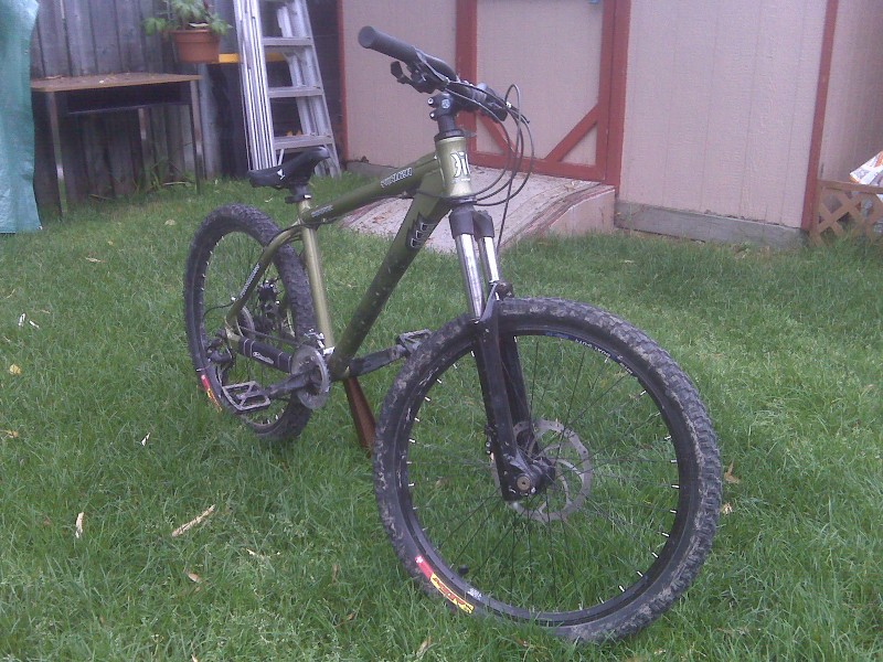 2007 ironhorse yakuza chimpira mountain bike (winnipeg) For Sale