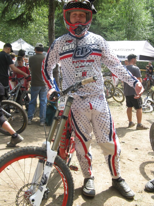 And 'Kick Ass' Race Kit Award goes to......the undiputed king of race kits Mr JD Swangnen.