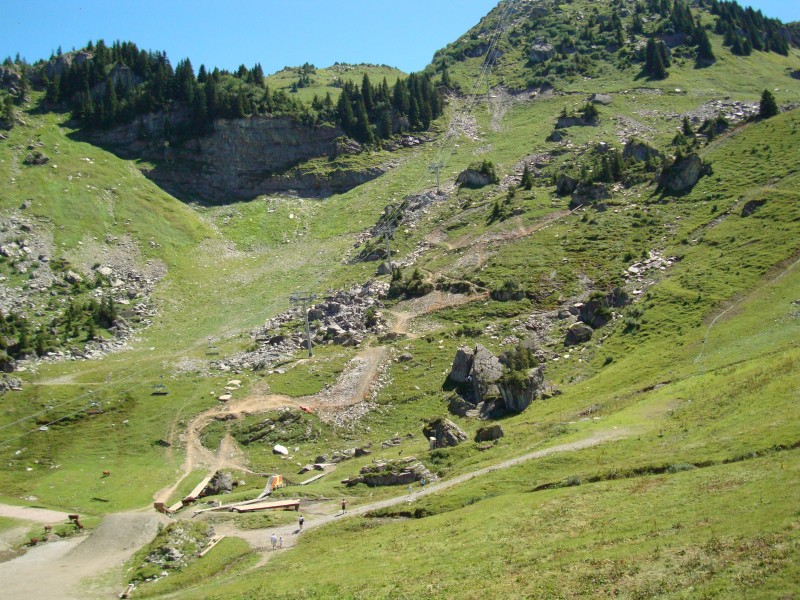 Overview of the lower part of the Chatel Mountain Style course