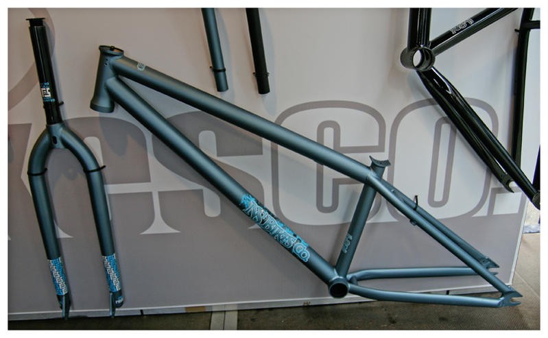 2010 ns capital. +1 integrated pivitol seat post to ns.