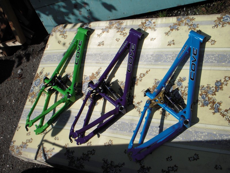 The new Cove Hooker colors-Team Blue, Green and Purple.