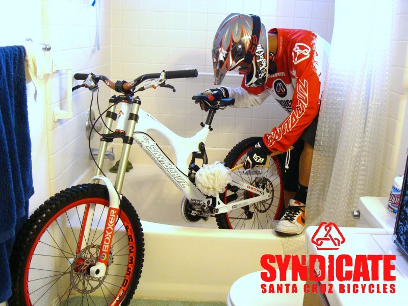 Santa Cruz V10 Syndicate Bikes