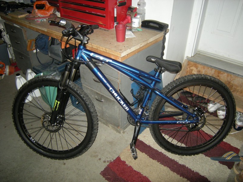 GT CHUCKER 3.0 (will sell for cheaper if needed) For Sale