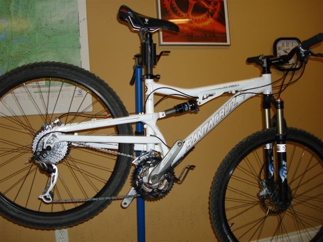 2008 Small Santa Cruz Juliana white NEW PRICE For Sale