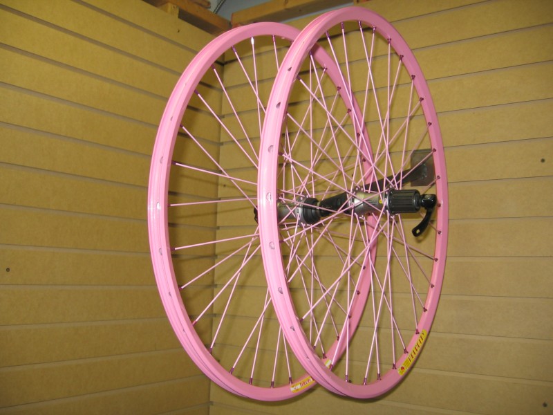 pink wheelset: lx centerlock, velocity VXC disc