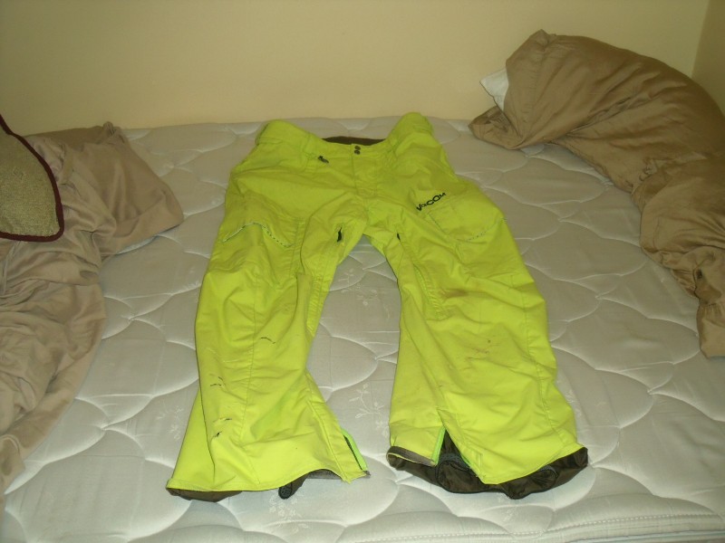 yellow large pants, i am 6 feet tall, and these are thug a baggy, pics of coat coming soon