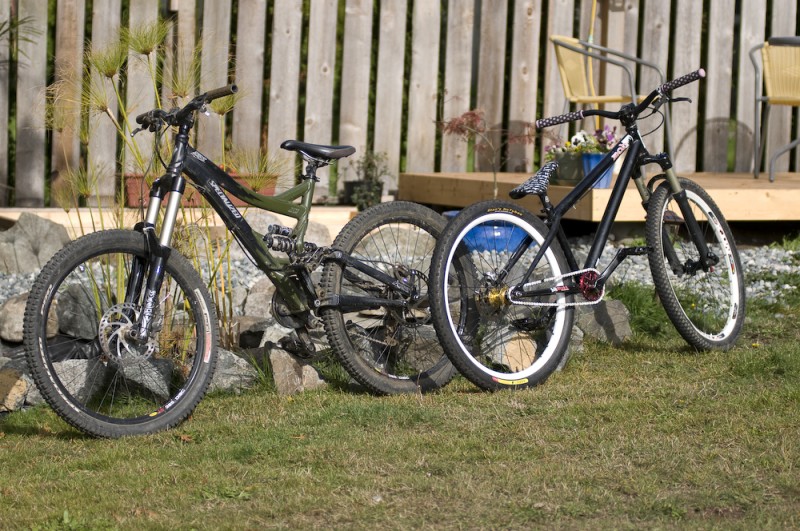 2008 /09 Totem Coil Fork 1 ride on it! 11/8th For Sale