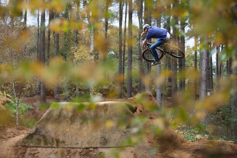 Riding in the off season with Sam Pilgrim - Pinkbike