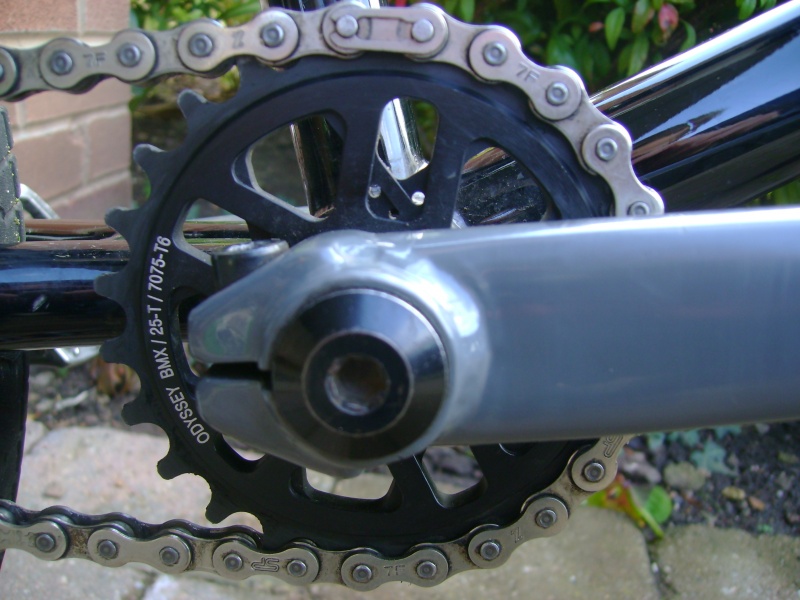 Odyssey vermont sprocket 25tooth, fitted recently at the same time as chain and rear driver, very little wear