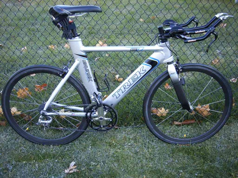 trek equinox 7 triathlon bike