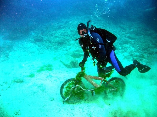 old sucen bike found at bottom of ocean