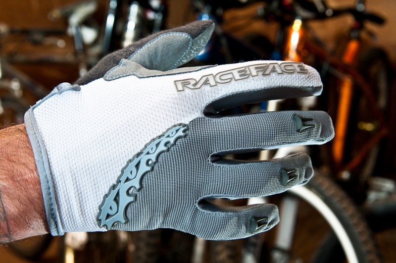 Race face mtb online gloves