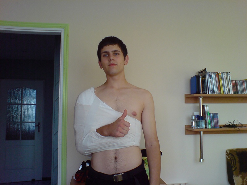 Dislocated shoulder 2nd time :[