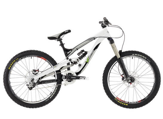 Tues Freeride (freeride)
1999.00 euros.
YTI ( Young Talent Industries ) is a new German company who are making some sick bikes.