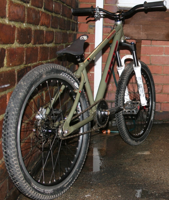 The Dmr that i am getting for crimbo, pretty much done. Just need to change seat clamp and cut it down abit. What you think?