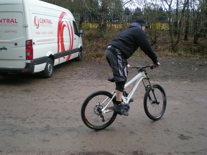 after good wash
forest of dean
he forgot the front wheel of hi's bike,just having fun on gogzee bike :)