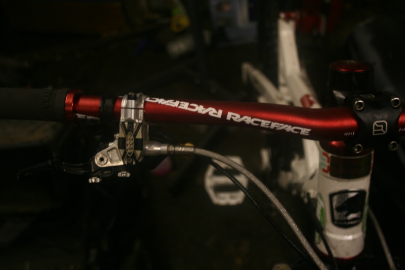 new bars for the quake. RaceFace Atlas FR bars in red