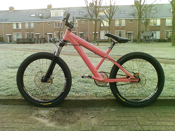 dirt jumper pedals