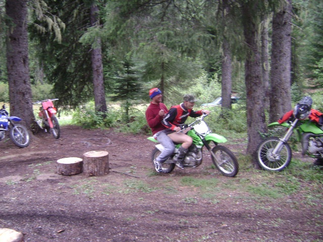 KLX140 rollin at the campsite for 4 days drinkin a bit too much :)