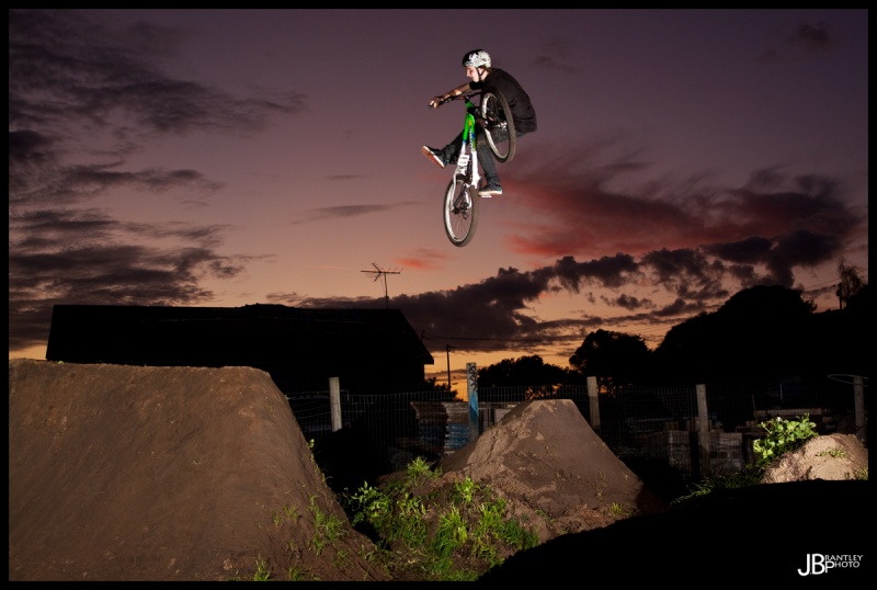 Graham stomping a nasty table on the hip!