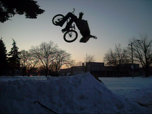 1st attempt at a backflip. bailed out half way through went face first! hah vid up soon!