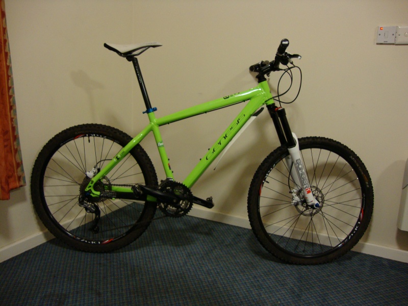 genesis core mountain bike