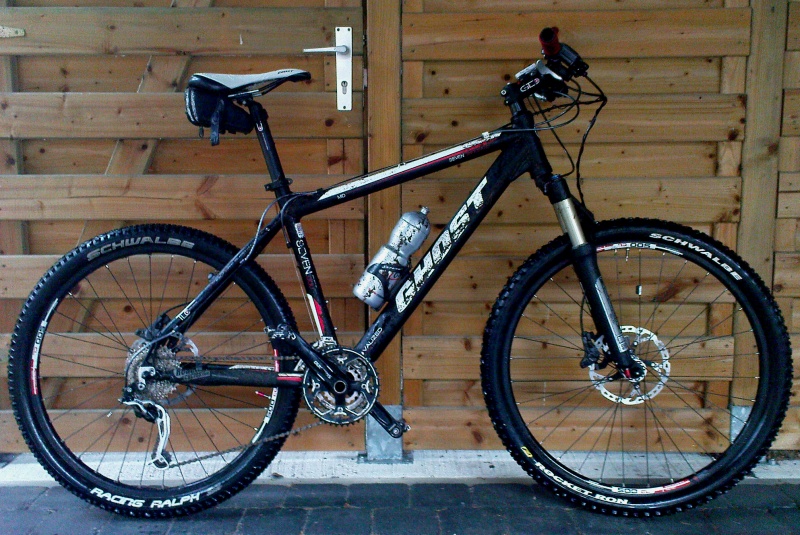 My Ghost SE Mid Season, fun to ride in the winter season! 

With new pedals, new bar and stem are on their way...