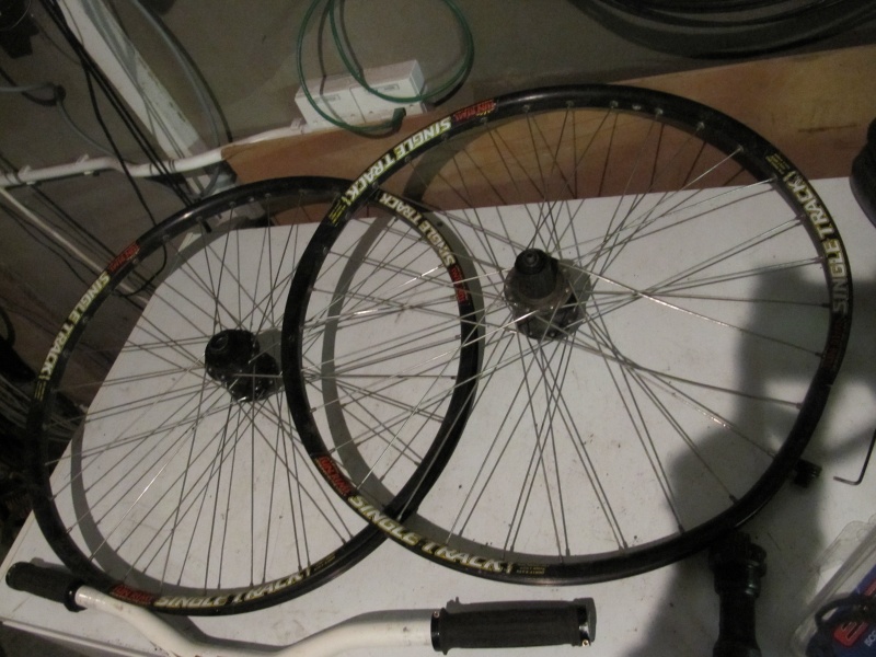 Great front wheel, rear needs a new rim.