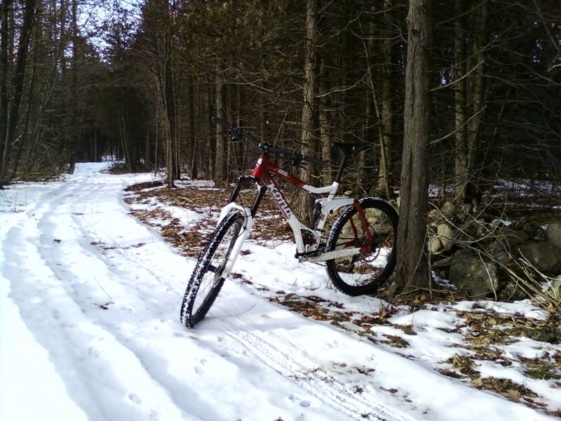 Out for ride number 6 this year on some new (to me) farm roads and Skido trails.
