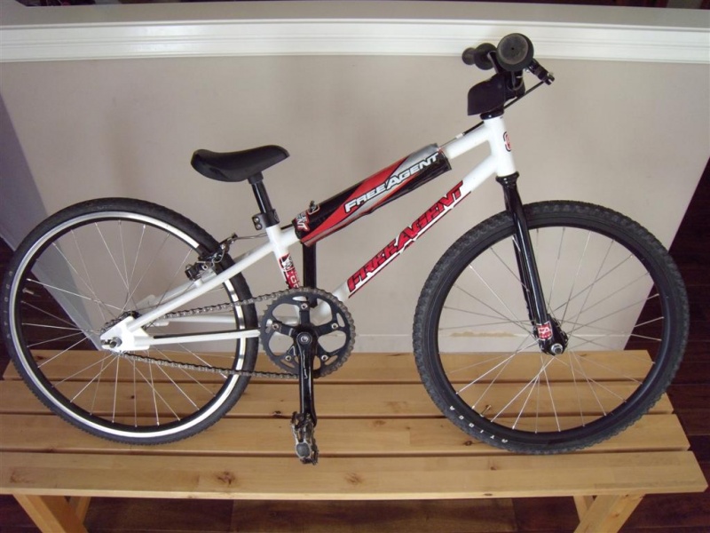 2005 2 FreeAgent Mini BMX race bikes For Sale