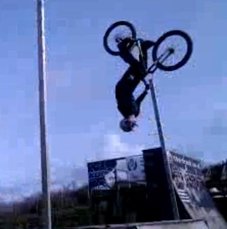 2nd flip ever on the resi, learnt them that day.
www.the-track.co.uk