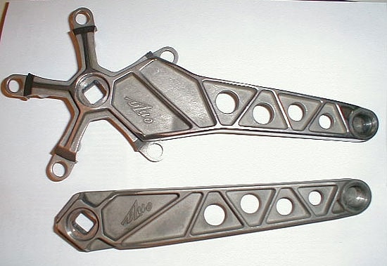 1st generation prototype Onza Ti cranks. These were cast 6Al4V Ti- after the 1st and 2nd generation protos were made 3rd generation protos were machined from solid material.

Never made it to production...