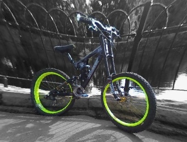 me new dh rig lol, luks funky eh :)