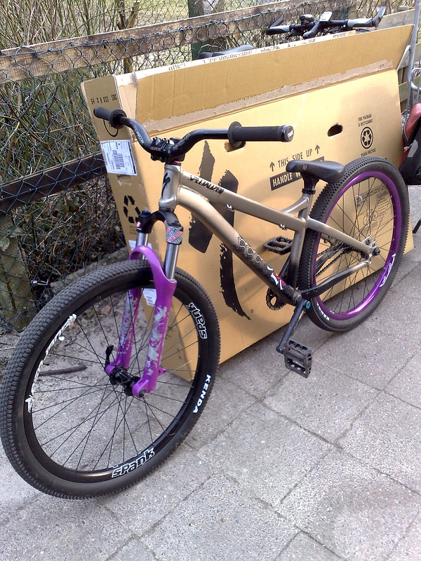 Specialized P.2 2009 
new tires and pedals :) 
11,2kg breakless