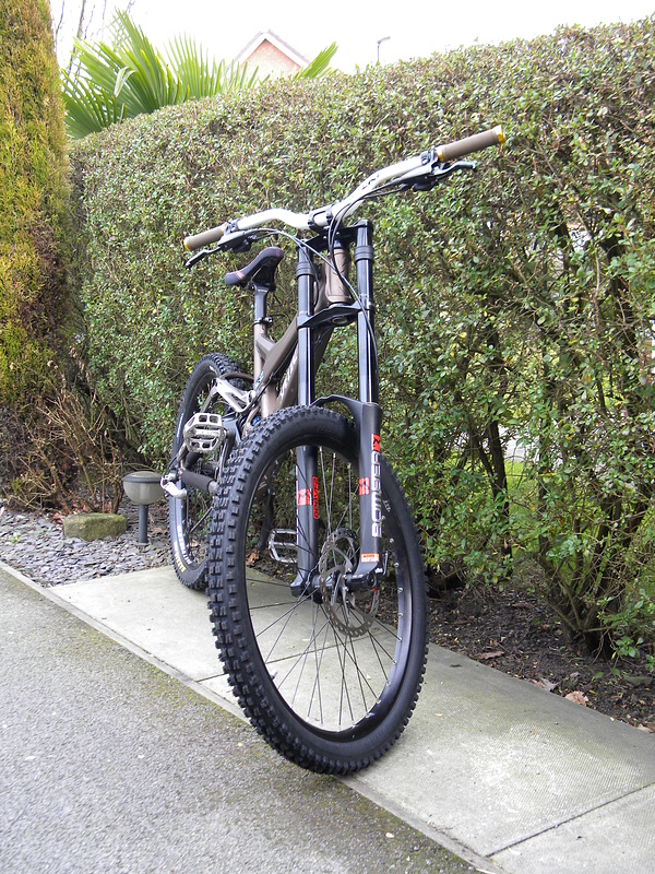 The good old demo 8 revived with some new bars, grips and a set of minions.