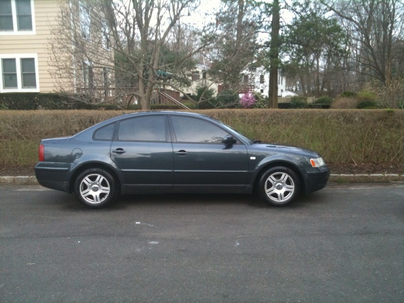 2001 VW PASSAT GLS with a kicker sub, tints, black leather interior, fully loaded.