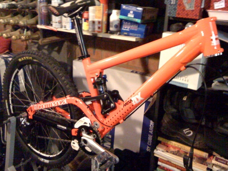 SHITTY Iphone piccy of my new play bike