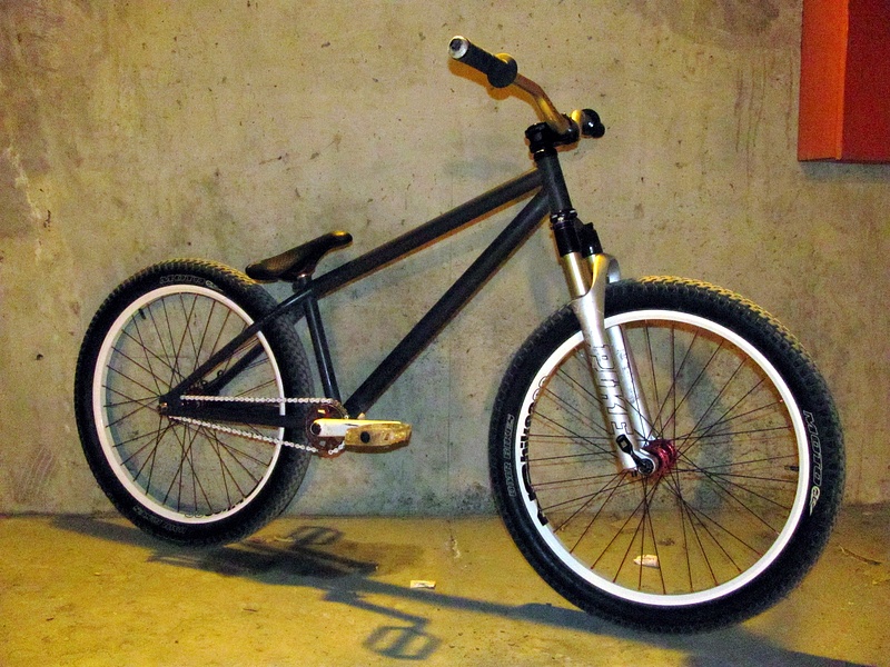 my bike with new ns rims and breakless, awwww yeahh