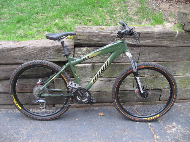 2003 Haro Escape 8.2 MTB For Sale