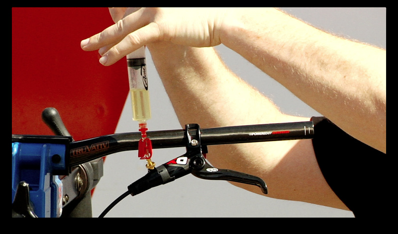 How to bleed SRAM brakes - removing bubbles from inside of master cylinder.
