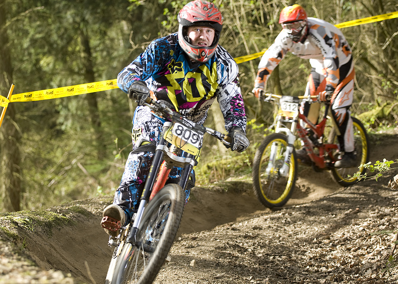 Pearce cycles Downhill Series round 2
