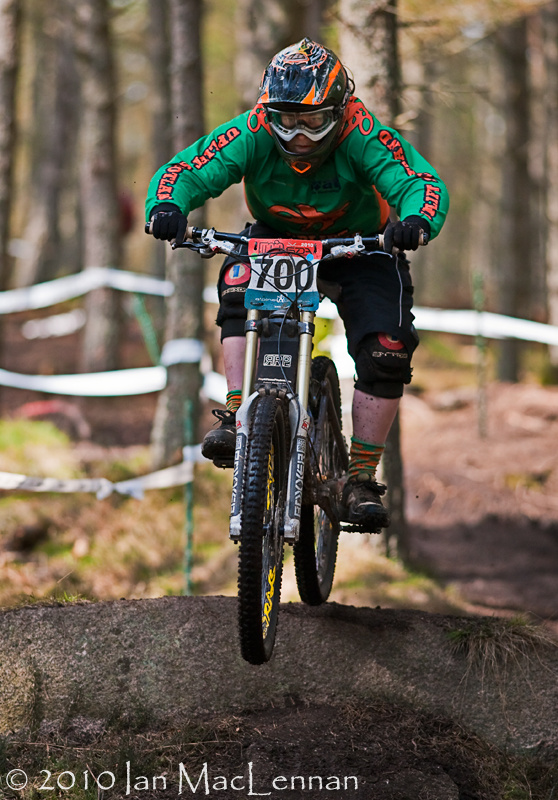 Pitfichie race report photo's by Ian MacLennan