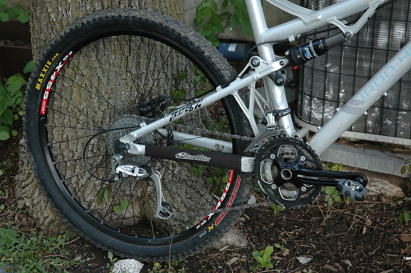 IRON HORSE AZURE EXPERTフルサス Iron Horse Azure Expert reviews and prices - Full suspension