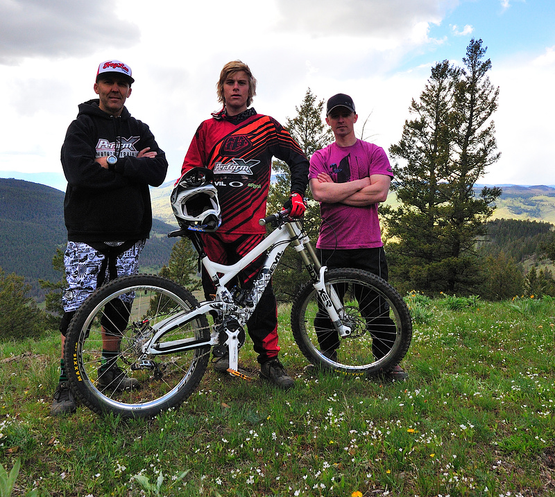 PerformX Downhill Team: Todd Schumlick, Remi Gauvin and Ryan Kuhn. Chris Van Luven image.