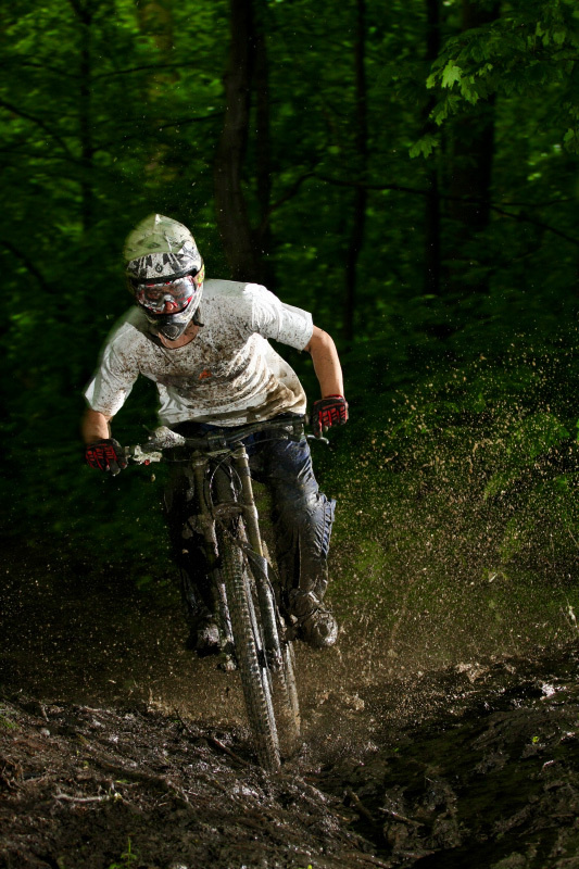 Fast and muddy / Pic by:  www.kamilknapinski.pl