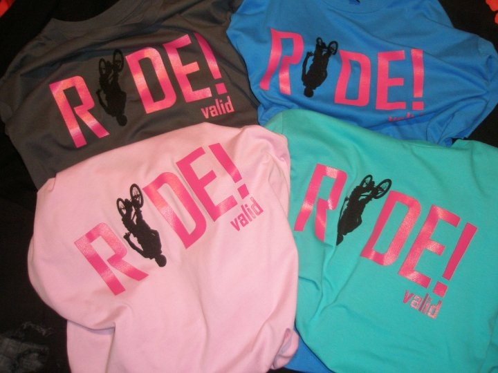 FRONT, NOTHING ON BACK
AVAILABLE IN PINK, GREY, BLUE AND TEAL WITH PINK/BLACK PRINT