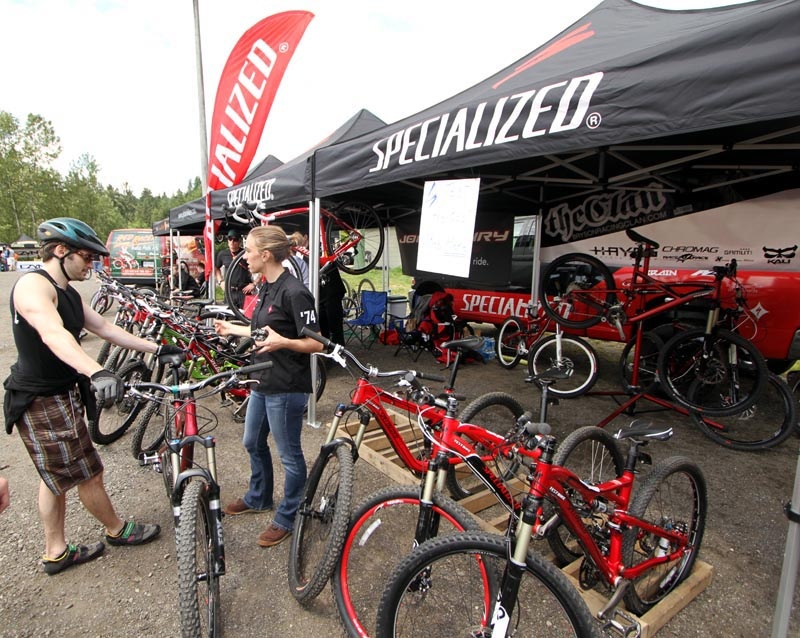 Specialized

General things to do at the North Shore Bike Fest - see www.northshorebikefest.com

- Bike demos
- Family zone
- Pump track
- BMX track
- Dirt Jumps
- Beer/drinks and food garden
- Industry expo