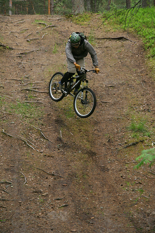 whippin on the trail, Merida 150 is such a sick trail weapon